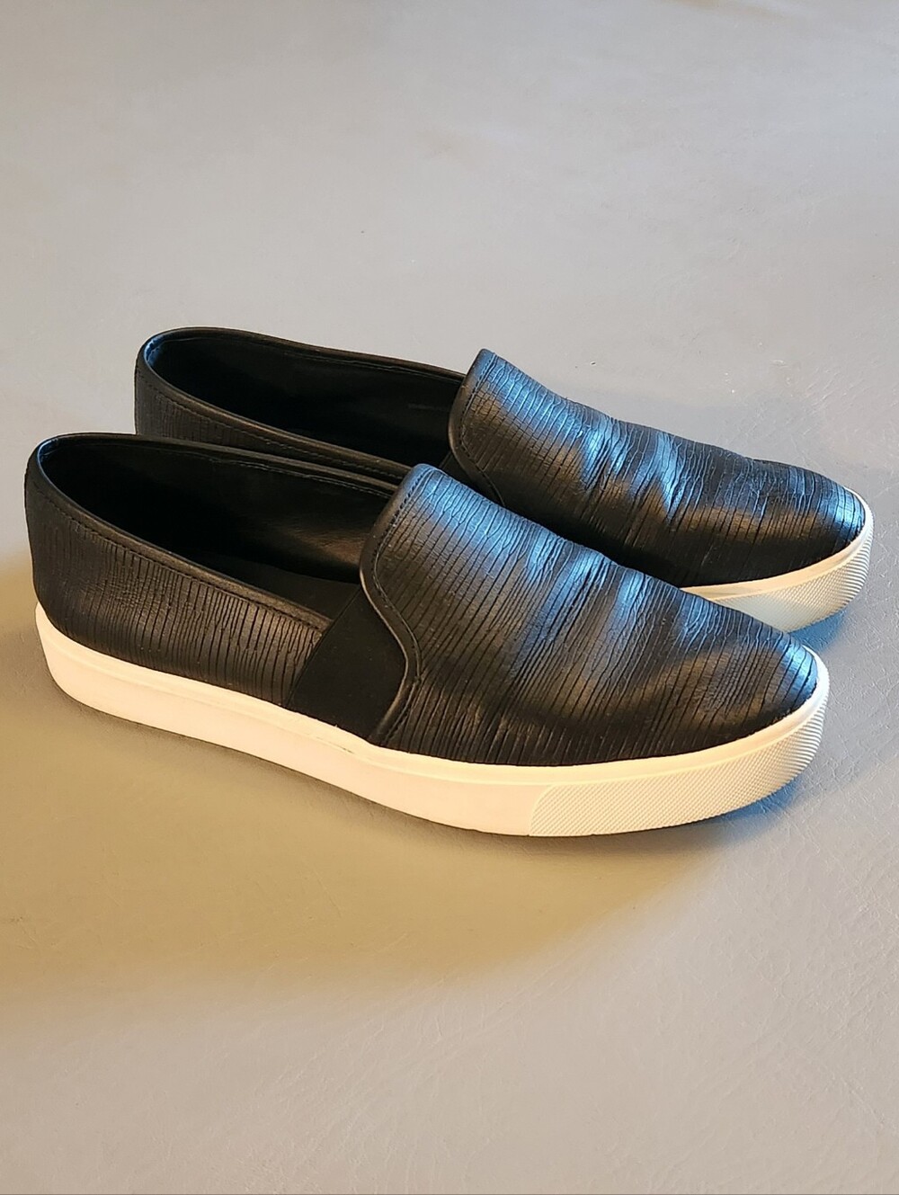 Vince Women's Black Leather Slip-on Size 8